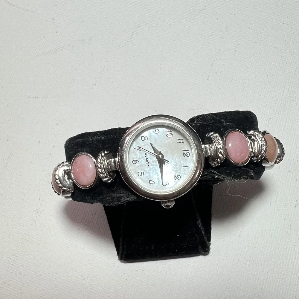 CLASSIC‎ VINTAGE STERLING SILVER CORAL COLOR QUARTZ WATCH 7.25
